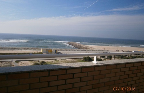 Mozelos Appartement | Soleil, piscine et plage, T0 studio espace ouvert, face à la plage, piscine privée.