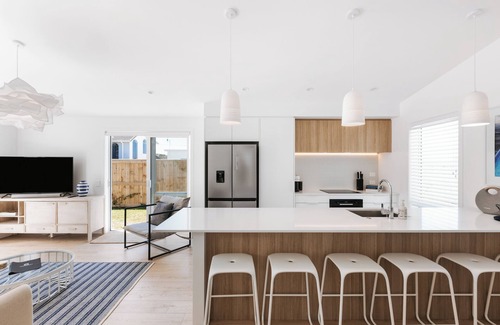Papamoa Beach Maison | Sun & Salt ~ Papamoa - Beyonder Holiday Homes