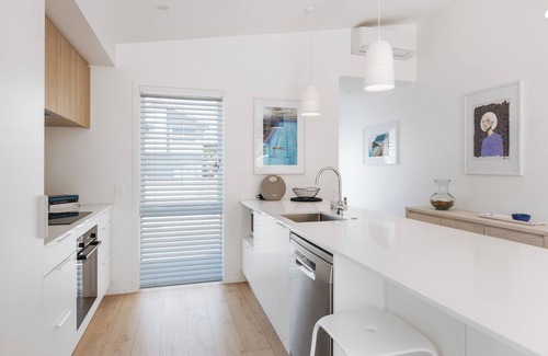 Papamoa Beach Maison | Sun & Salt ~ Papamoa - Beyonder Holiday Homes