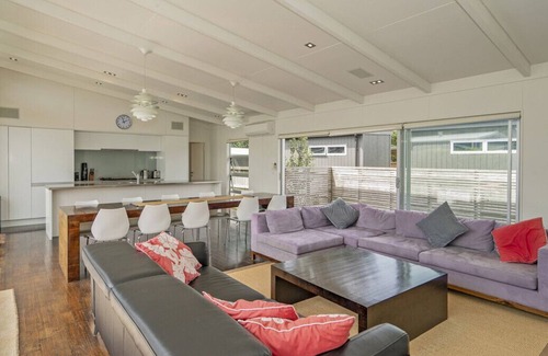 Whangapoua Cottage | Sun Seekers Paradise - Maison de vacances Whangapoua