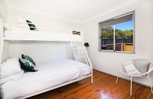 Culburra Beach Maison | Sun Shack at Culburra I Pet Friendly I 3 Min Walk to Beach