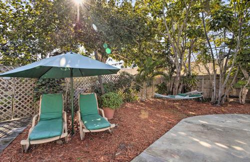 College Park Appartement | Sun-Soaked Studio with Pool Access in Lake Worth!
