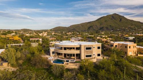 Cave Creek Maison | Sunbeam by AvantStay Elegant Private Desert Home w Infinity Pool Spa View
