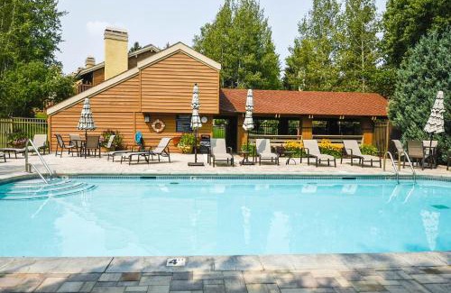 Elkhorn Village Maison | Sunburst Condo 2786