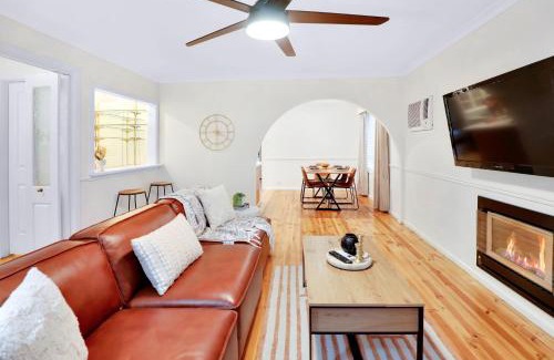 Sunbury Maison | Sunbury large family home pet friendly airport