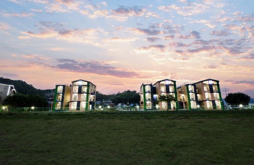 Tarimok Maison | Suncheonbay Garden Pension