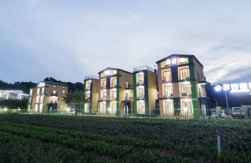 Tarimok Maison | Suncheonbay Garden Pension