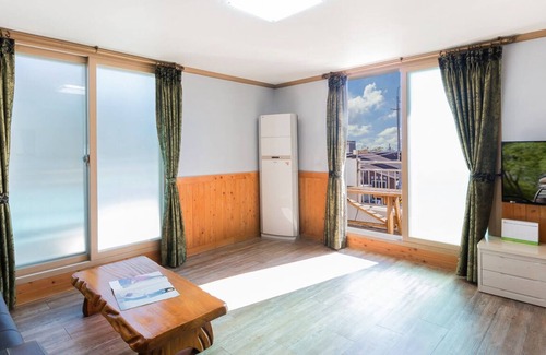 Hadae Maison | Suncheonman Jeongmun Pension