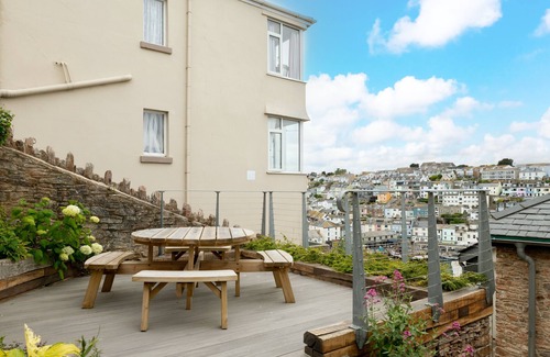 Brixham Appartement | Sundeck - sleeps 6 guests in 3 bedrooms