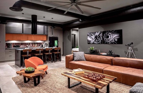Panorama Heights Maison | Sundial by Fieldtrip | Modern Luxury with Hot Tub & Mountain Views