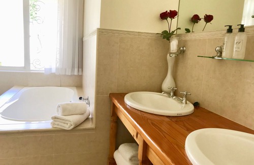 Fresnaye Maison | Sundown Manor Guest House