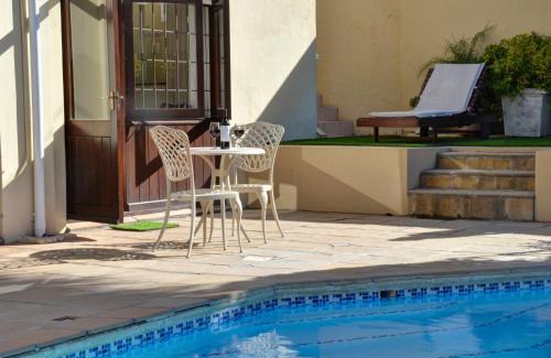 Fresnaye Lit Et Petit-Déjeuner | Sundown Manor Guest House
