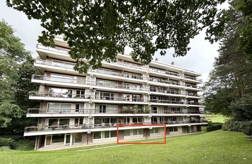 Ukkel Appartement | Sunflora apartment in the heart of Brussels in a luxury building