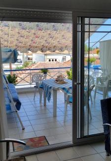Nea Peramos Appartement | Sunflower Apartment