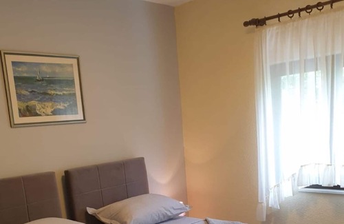 Kucice Appartement | Maison de village avec piscine et grand jardin