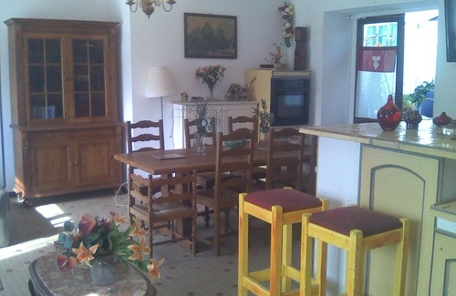 Ormes Maison | les tournesols en bourgone