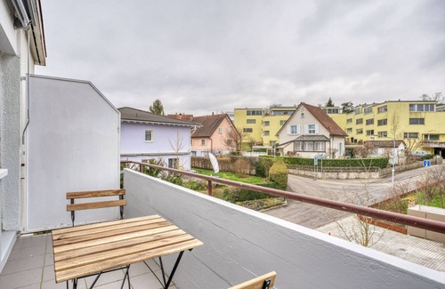 Altstetten Appartement | Sunlit Altstetten 3 Room w/ Storage & W/D, nr Local Market, by Blueground