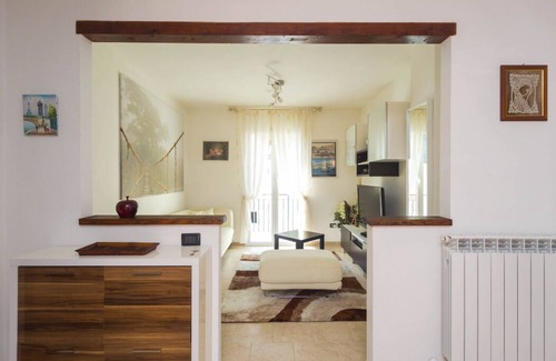 Mezzanego Appartement | Appartement moderne ensoleillé BUBU CASA