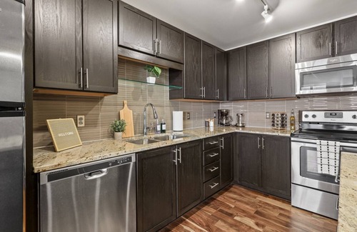 Downtown Dallas Appartement | Sunlit Serenity Downtown