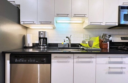 Downtown Boston Appartement | Sunlit Spacious 3BR in Center of Downtown Boston! Family Favorite!