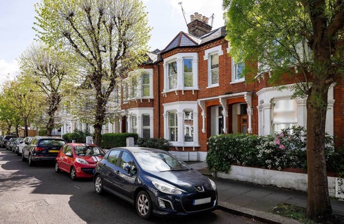 Wandsworth Maison | Sunlit Symphony, by Veeve