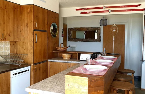 Randogne Appartement | Sunny 2 bedroom apartment with large terrace, stunning views & indoor pool