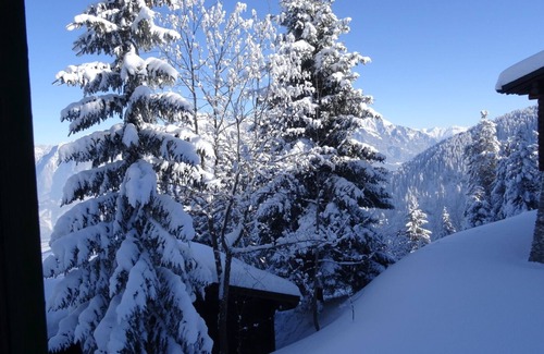 Vilters-Wangs Appartement | Ensoleillé 3 BR FeWhng à 1500 mètres au dessus du niveau de la mer directement à la station de ski.