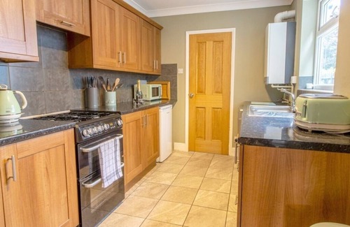 Pakefield Maison | Stunning 3BR Coastal Getaway