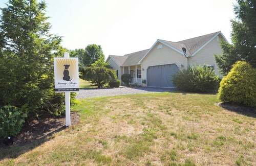 James Creek Maison | SUNNY ACRES AT RAYSTOWN LAKE - PET FRIENDLY - BOOK BEFORE MAY 1st RATE INCREASE!