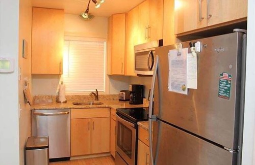 Country Club Estates Maison | Scarborough Village 305: 2 BR / 2. 5 BA à Rehoboth Beach, pour 6 personnes
