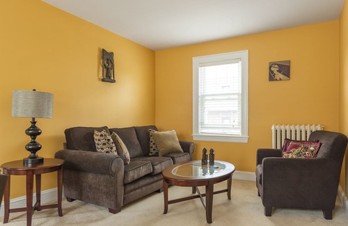 North Cambridge Maison | Ensoleillé et impeccablement propre 3 chambres / 2 salles de bain - 5 min à pied d'Alewife T (ligne rouge)