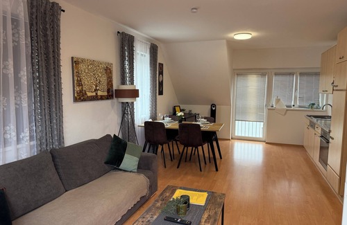 Dobl-Zwaring Appartement | Sunny and quiet apartment in Dobl near Graz DG06