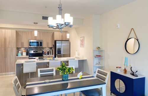 Majestic Palms Copropriété | Sunny and Serene 2 Bed 2 Bath Furnished Beach Condo