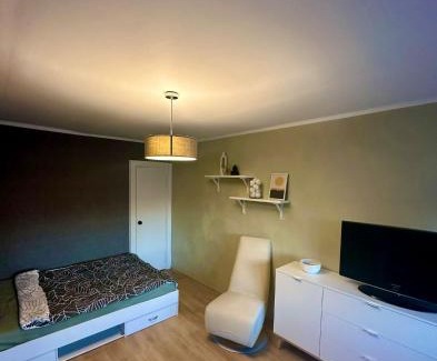 Pohja-Tallinn Appartement | Sunny apartment, 7 min with tram to the Old Town