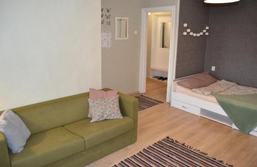 Pohja-Tallinn Appartement | Sunny apartment, 7 min with tram to the Old Town