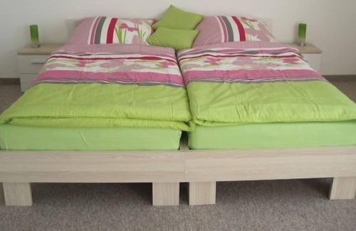 Regensburg Appartement | Sunny apartment (99 sqm) with balcony for up to 5 people