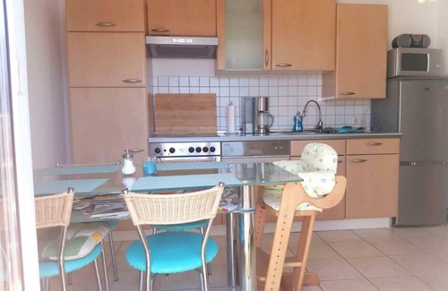 Urbich Appartement | Appartement ensoleillé à 6Pers. avec terrasse sur le toit et espace de stationnement