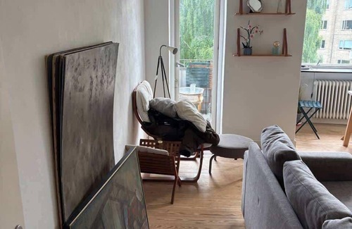 Aarhus C Appartement | Sunny Apartment With Two Balconies