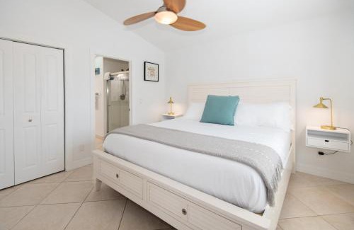 Fort Pierce Shores Villa | Sunny Beach Flat - 2BR Hidden Gem with Ocean Access