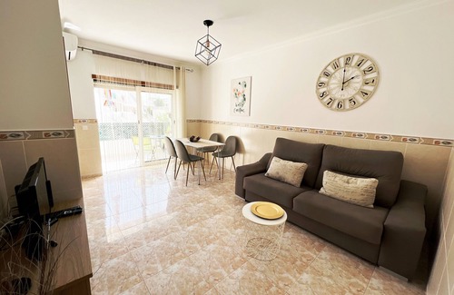 Vale de Carro Appartement | Sunny Bedroom With Aircon, Pool, Beach Nearby - Albufeira
