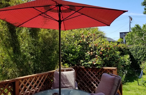 South Berkeley Maison | Sunny Berkeley 3 bedroom/2 bathroom house near BART (subway)