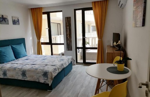 Sarafovo Appartement | Sunny blue