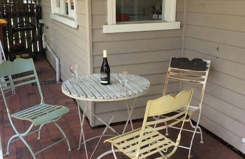 Invermay Maison | Sunny Character 1800's Cottage