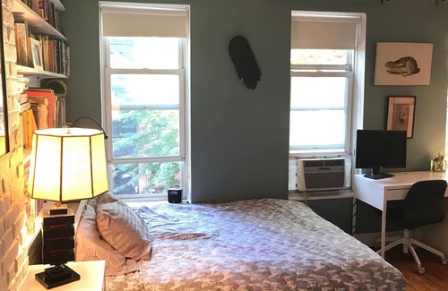 Gowanus Maison | Sunny, charming duplex in best Brooklyn 'hood