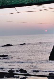 Arambol Maison | SUNNY CLIFF BEACH Stay