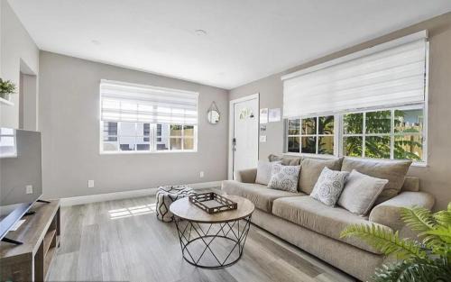 South Middle River Maison | Sunny Cottage