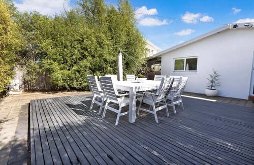 Paynesville Maison | Equipped with everything you need to relax and enjoy the Gippsland Lakes