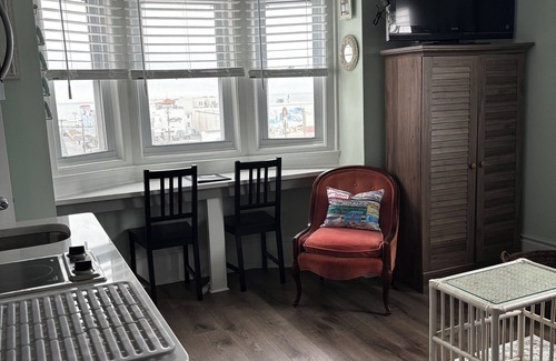 North End Copropriété | Sunny, cozy studio with ocean views in the heart of Ocean City NJ!