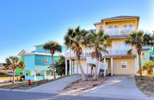 Sand Point Maison | Sunny Daze 690SP
