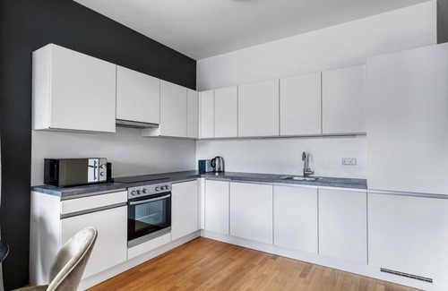 Donaustadt Appartement | Sunny Donaustadt 2BR w/ Storage, Private Garden, near U1, by Blueground